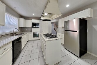 8823 Stoney Bend Dr in Spring, TX - Building Photo - Building Photo