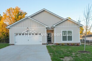 238 Greenwood Dr in La Vergne, TN - Building Photo