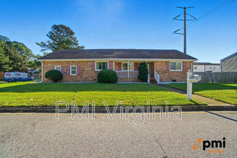 436 Longleaf Rd in Virginia Beach, VA - Building Photo