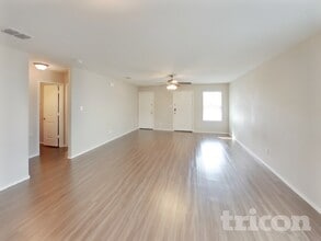 5668 McClelland St in Heath, TX - Foto de edificio - Building Photo