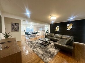 5329 Pagewood Ln in Houston, TX - Building Photo - Building Photo