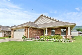 7122 Pale Dawn Pl SE in Owens Cross Roads, AL - Building Photo - Building Photo