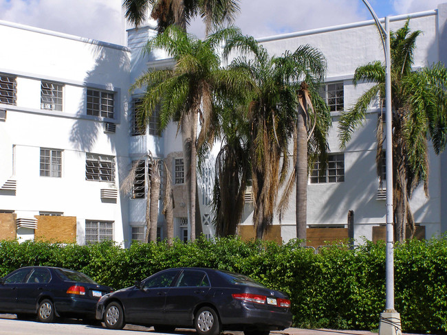 1300-8 Pennsylvania Ave in Miami Beach, FL - Building Photo - Building Photo