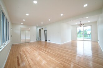 41 Herbert Ave in Spotswood, NJ - Building Photo - Building Photo