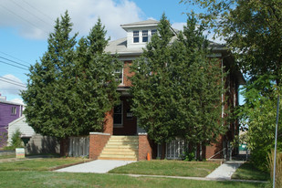 113 Pingree Ave Apartments