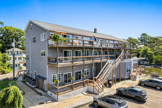 Short Beach in East Haven, CT - Foto de edificio - Building Photo