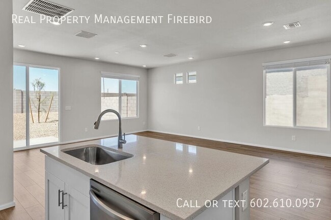 property at 17996 W Sand Hls Dr