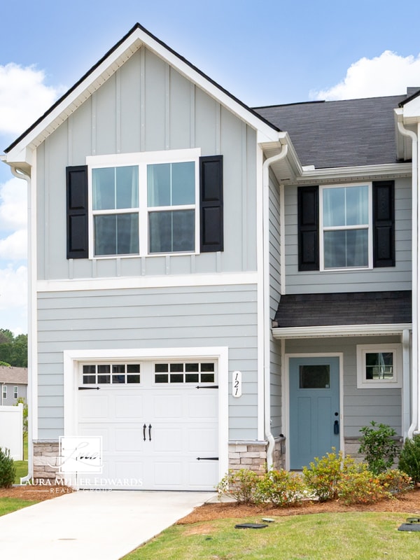 property at 121 Chastain Dr