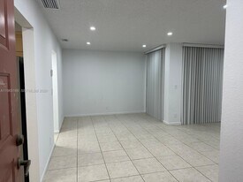 2428 NW 49th Terrace in Coconut Creek, FL - Building Photo