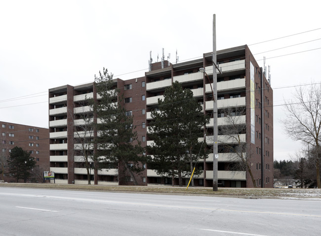 Avalon on the Parkway in Guelph, ON - Building Photo - Building Photo