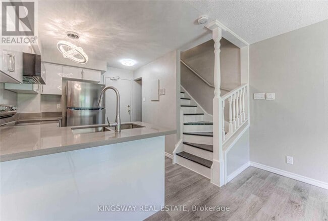 property at 67 Vly Vw Rd