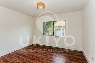 891 57th St in Oakland, CA - Building Photo - Building Photo