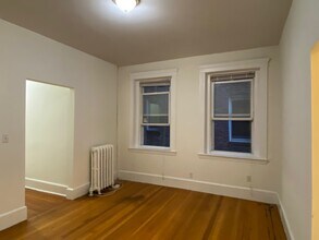 60 Brighton Ave, Unit 109 in Boston, MA - Foto de edificio - Building Photo