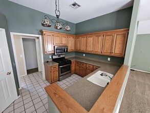 1410 Fairfield Dr in Stillwater, OK - Foto de edificio - Building Photo
