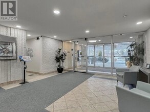 1360 York Mills Rd in Toronto, ON - Building Photo - Building Photo