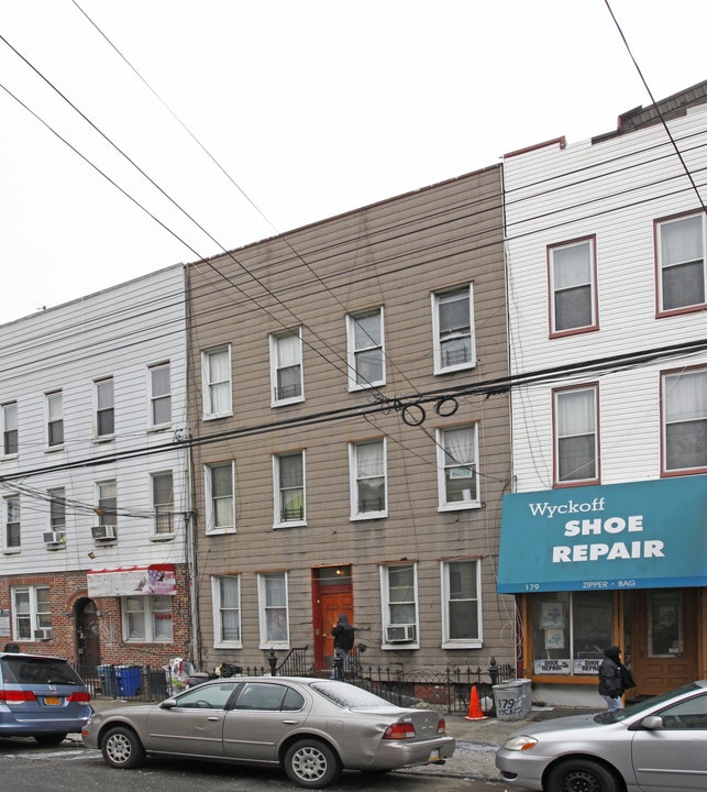 177 Wyckoff Ave in Brooklyn, NY - Building Photo