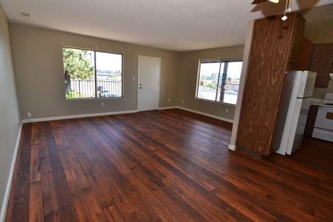 300 Sun Ct in El Cajon, CA - Building Photo - Building Photo