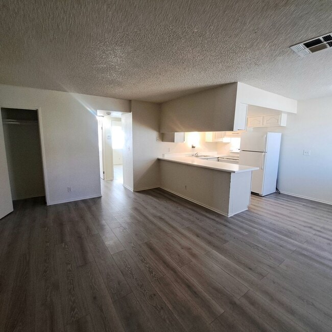 156 Judy Ln in Henderson, NV - Building Photo - Building Photo