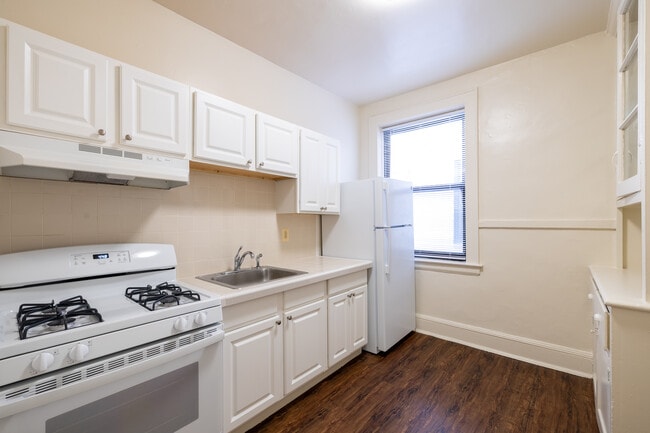Beech Kearny Associates