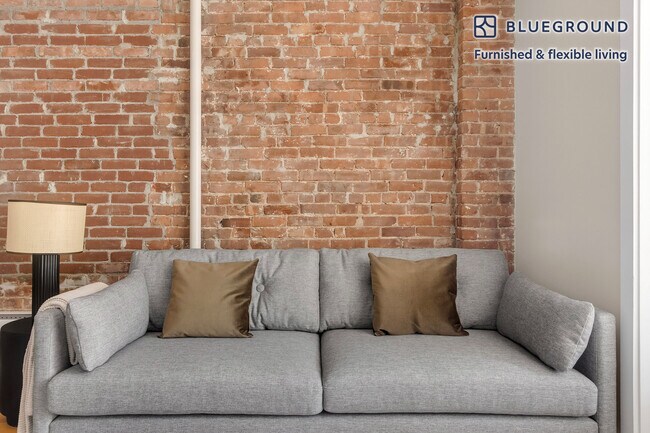 515 W 47th St, Unit SI FL4-ID1989 in New York, NY - Foto de edificio - Building Photo