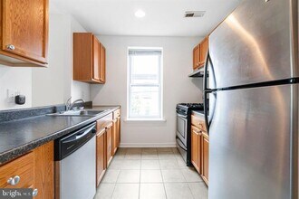 909 S 20th St in Philadelphia, PA - Building Photo - Building Photo