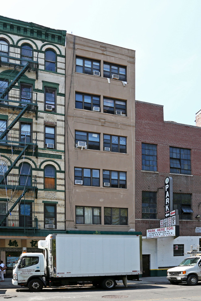 87 Chrystie St in New York, NY - Foto de edificio - Building Photo