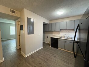 131 Wall St in Warner Robins, GA - Building Photo - Building Photo