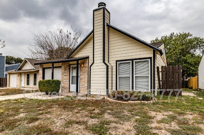 8039 Big Bend in San Antonio, TX - Building Photo - Building Photo