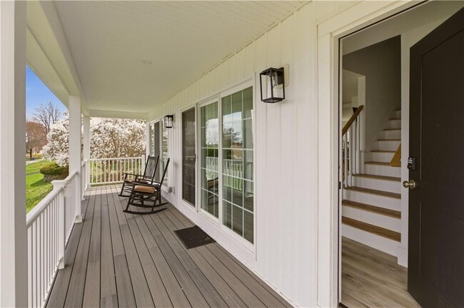 3 Baldwin Rd in Middletown, RI - Building Photo - Building Photo