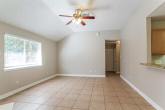 12122 Bowsman Dr in Tomball, TX - Building Photo - Building Photo
