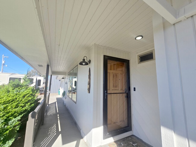 property at 164 N Harbor St