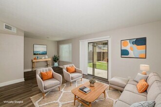 8737 W Bluefield Ave in Peoria, AZ - Building Photo - Building Photo