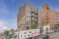 734 5th Ave in Brooklyn, NY - Foto de edificio - Building Photo