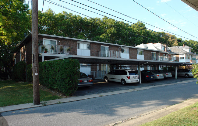 The Lesavoy Arms in Allentown, PA - Building Photo - Building Photo