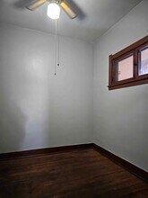 145 E Wooster St in Bowling Green, OH - Building Photo - Building Photo