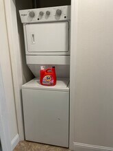 956 54th Ave in Oakland, CA - Building Photo - Building Photo