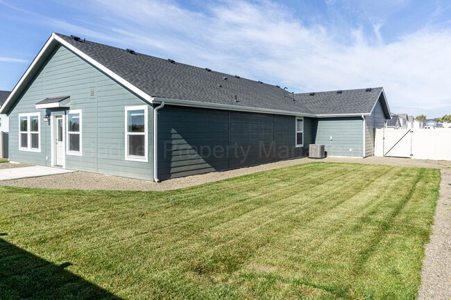 883 Education St in Middleton, ID - Building Photo - Building Photo