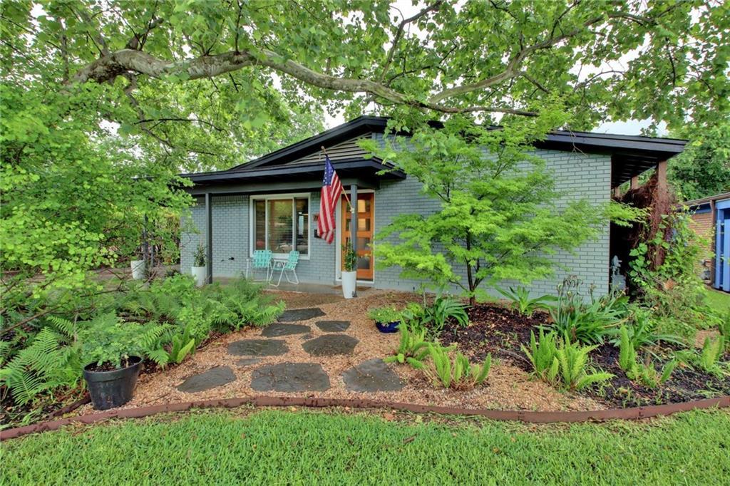 7807 Lazy Ln in Austin, TX - Building Photo