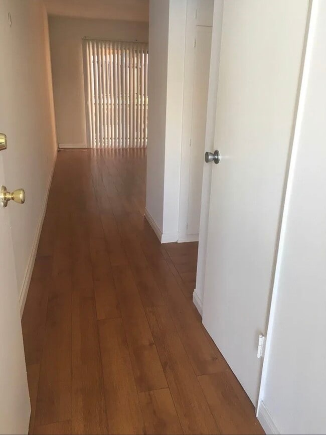 1024 Justin Ave, Unit 1024 Justin Ave in Glendale, CA - Foto de edificio - Building Photo