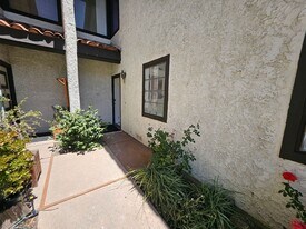 20967 Judah Ln in Santa Clarita, CA - Building Photo