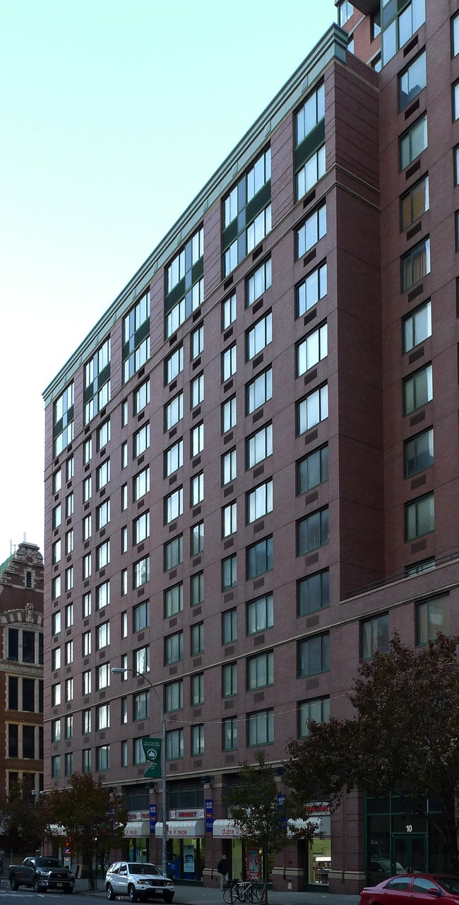 200W60 in New York, NY - Foto de edificio - Building Photo