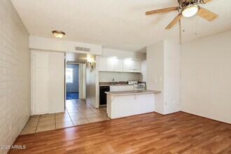 6320 N 16th St in Phoenix, AZ - Building Photo - Building Photo