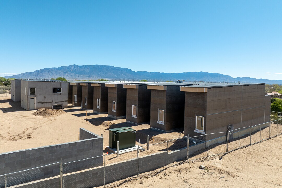 9368 Valley View Dr NW in Albuquerque, NM - Building Photo