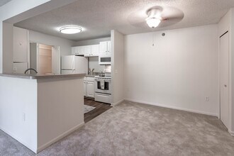 Pendleton Park Apartments in New Hudson, MI - Building Photo - Interior Photo