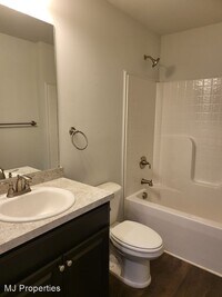 125 Harold Murphy Dr photo'