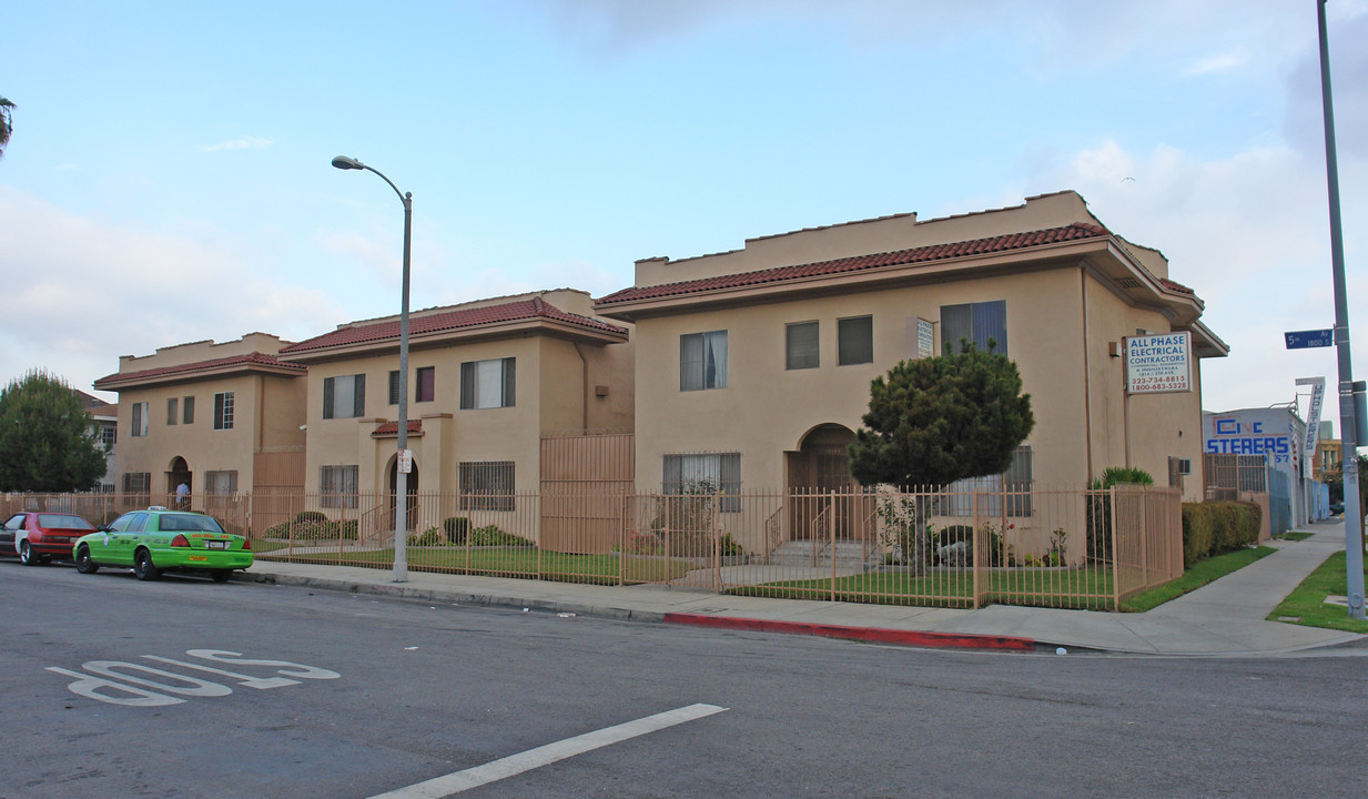 1810 5th Ave in Los Angeles, CA - Foto de edificio