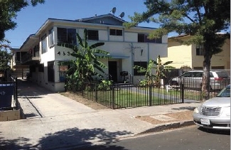 4536 W 17th St in Los Angeles, CA - Building Photo