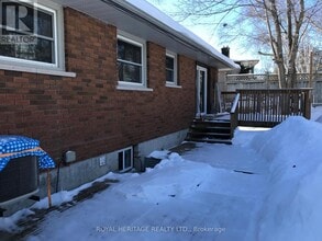 900 Ellesmere Ave in Peterborough, ON - Building Photo - Building Photo