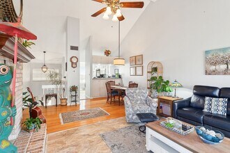 2005 Audubon Trace in Jefferson, LA - Building Photo - Building Photo