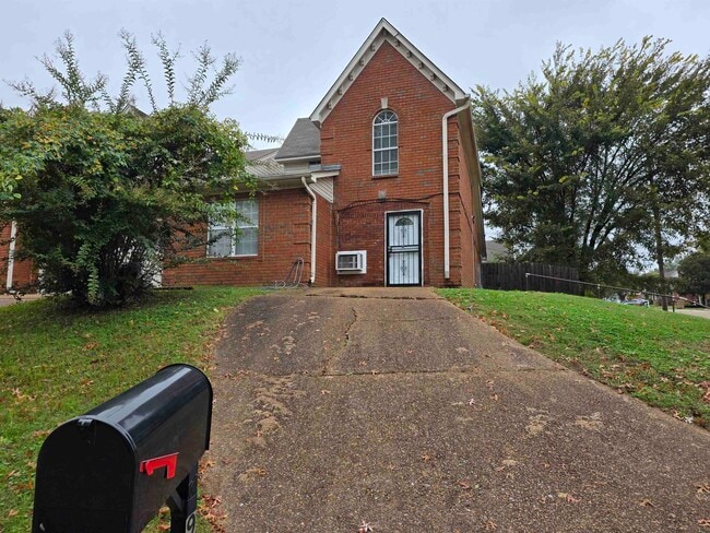 property at 3945 Oak Branch Cir E